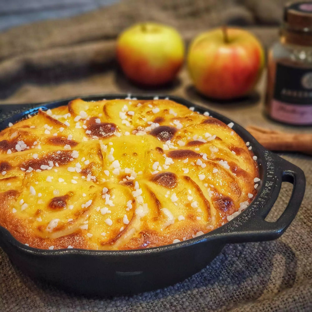 Image of Apple pie with marzipan glaze