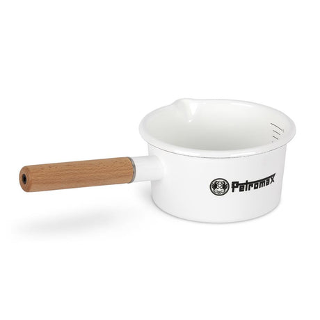 Enamel saucepan
