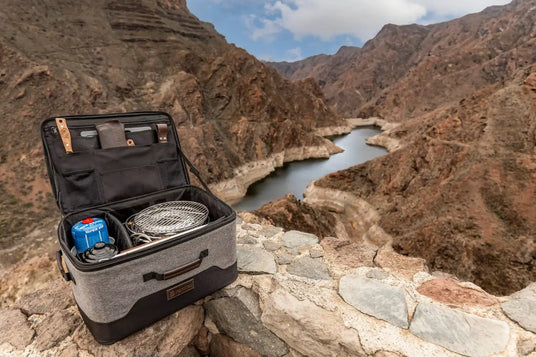 Verschiedenes Campingzubehör kompakt und sicher in einer Catago Box 50 verpackt
