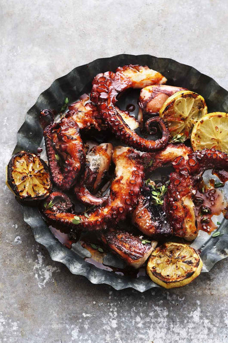 Oktopus mit Rauchpaprika-Öl