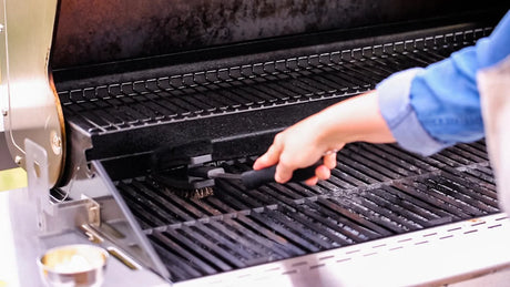 Gasgrill reinigen Schritt für Schritt: Eine einfache Anleitung