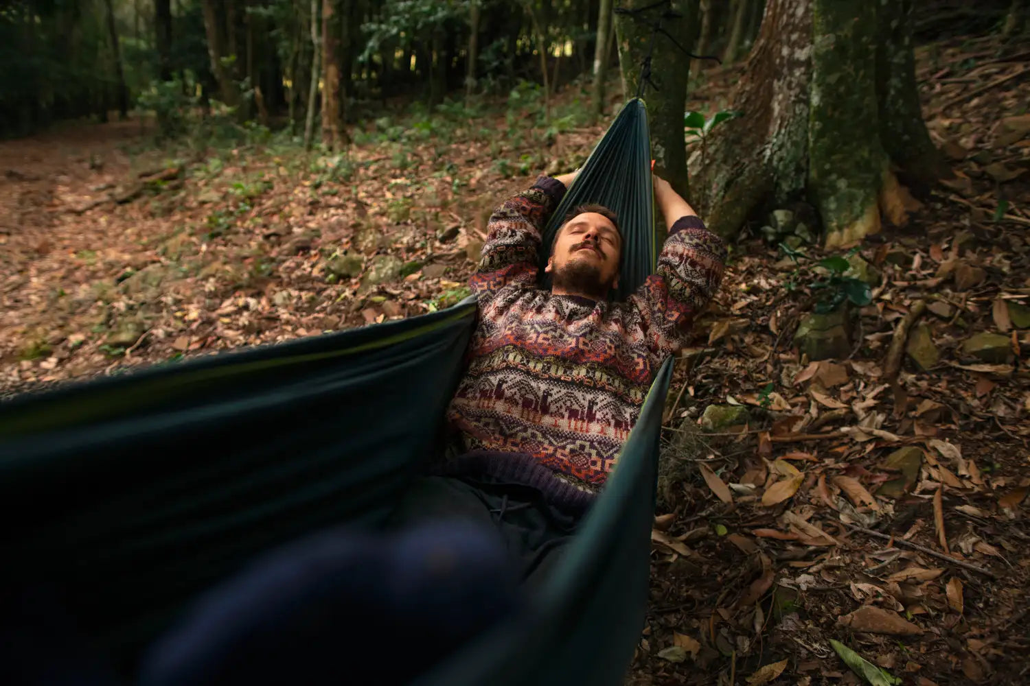 DIY-Camping-Hängematte selber bauen: Material, Tipps und Tricks zum Selbermachen