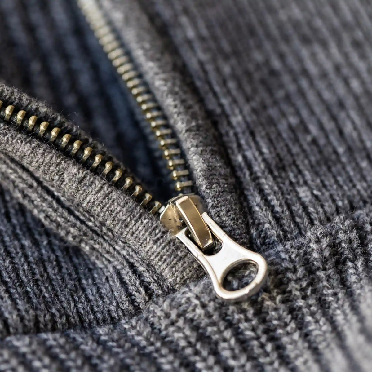 Repairing zippers: Instructions for zippers, sliders & co. – Petromax