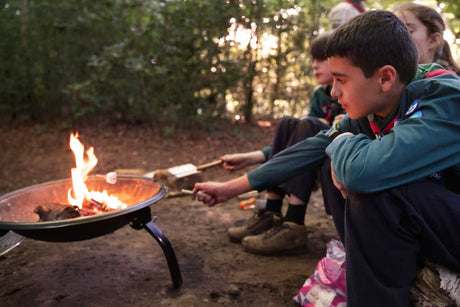 Lagerfeuer-Rezepte für Kinder: 6 einfache Ideen für Familien im Frühling