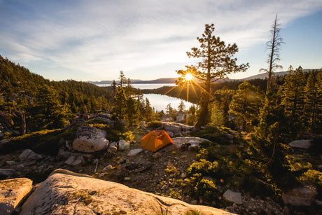 Wildcampen in Europa: Dein kompletter Guide zu erlaubten Ländern und Regeln in der freien Natur