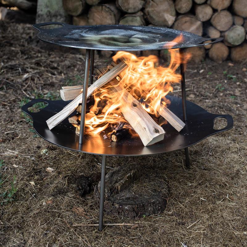 Barbecue and fire bowl