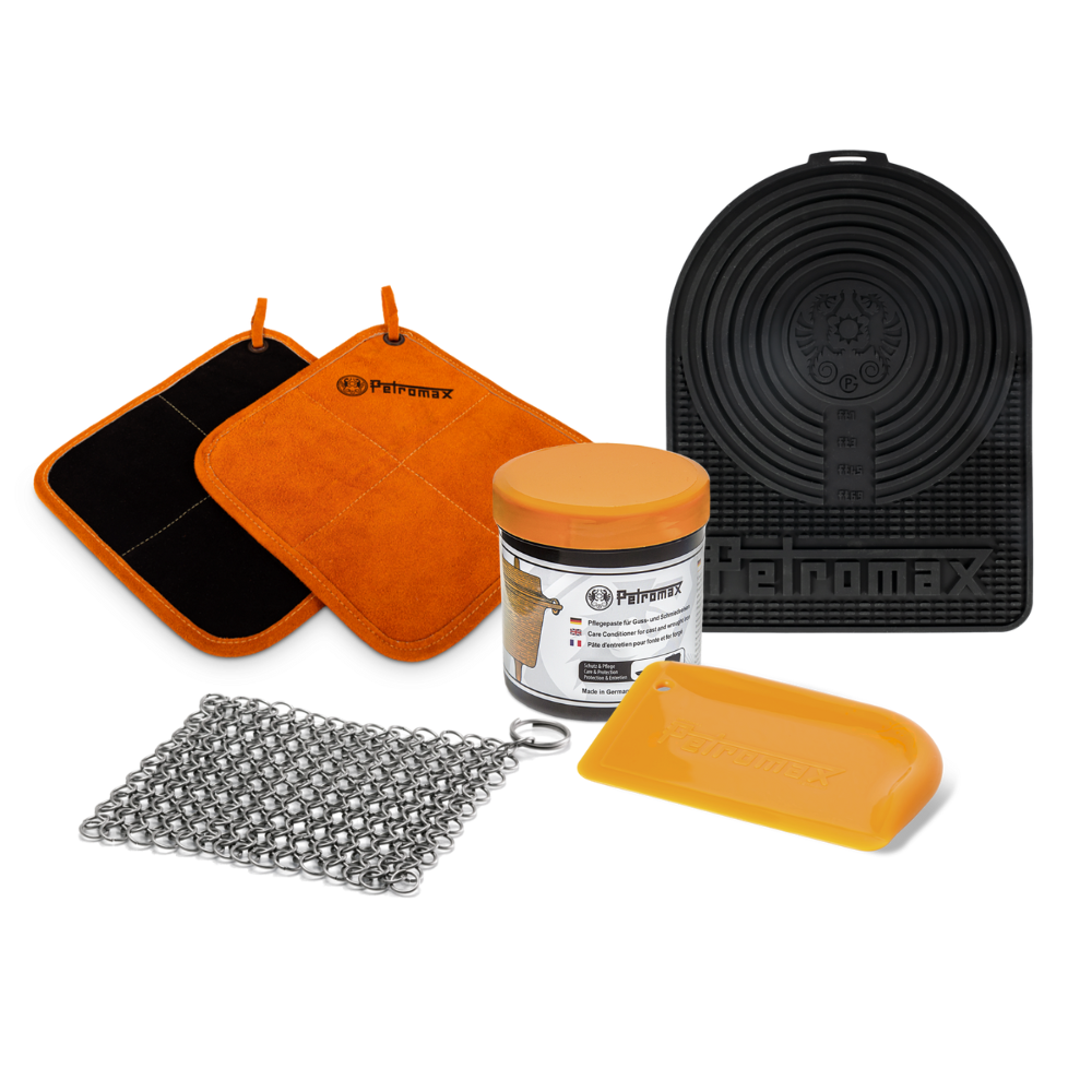Grand set d'accessoires en fonte