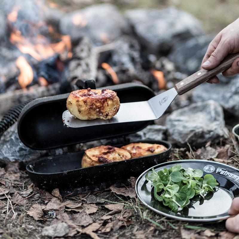 Flexible grill and pan turner | Petromax