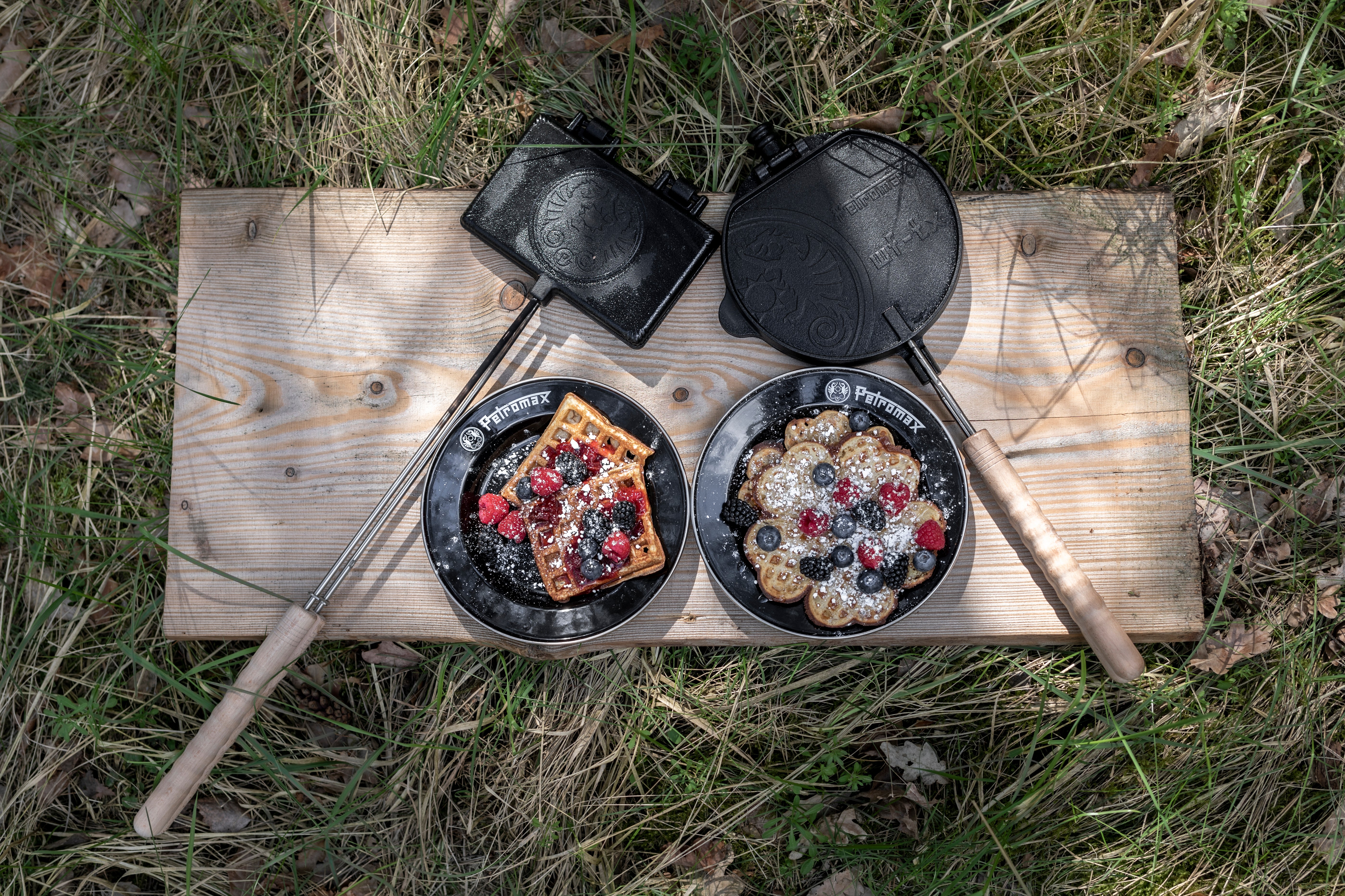 Cast-iron waffle maker » Buy now! – Petromax