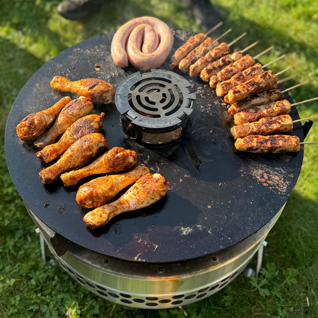 Grill plate - Versatile grilling on Tyropit and Pyron | Petromax